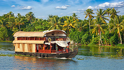 backwaters-boathouse.1475799.w430